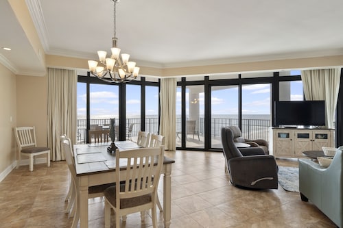 Beachfront Professional Decor 6. heinäkuuta tai 20. heinäkuuta 7 yötä 4886 dollaria - Lazy-joki