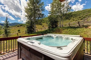 Bain à remous extérieur