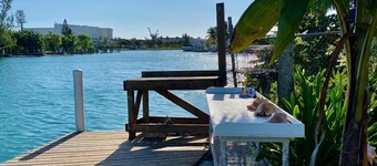 New Lower Rates! Beautiful, Tropical 2 BR/2 Full Bath, Port Lucaya, Freeport