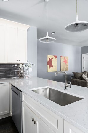 Interior - The Nash Nest! Spacious 3 story accommodation with Rooftop Deck (Nashville)
