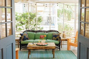 TV - Moon Baby 2 bed 2 bath - Grayton, Red Bar (Santa Rosa Beach)