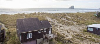 #118 The Sunset — Beachfront House