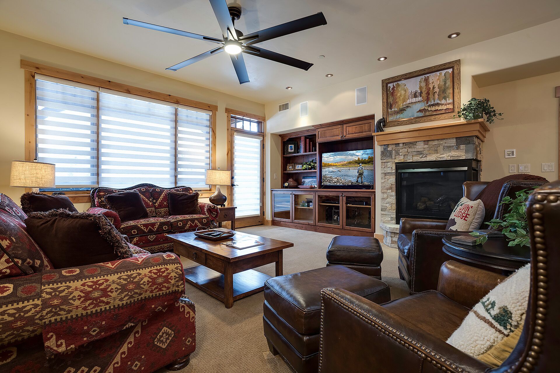 Flat-screen TV, fireplace, DVD player, stereo