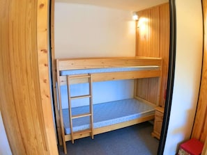 1 bedroom - Charming 2-Room Cabin Apt, 40m², Sleeps 4, Near Vars Les Claux Slopes (Vars)