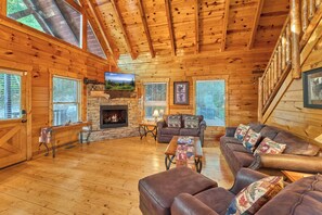 Tv, eldstad, dvd-spelare och bordsfotboll