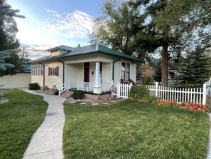 Exterior - Where Victorian Meets Cottage Farmhouse (Salida)