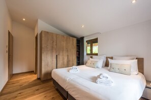 3 chambres, accès au Wi-Fi (inclus), literie fournie
