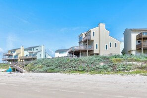Exterior - Full 180 Gulf View of the Beach. Just steps to Boardwalk to the beach or Communi (Port Aransas)
