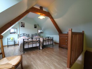 3 chambres, Wi-Fi gratuit, draps fournis