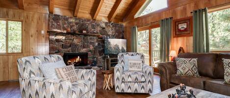 Flat-screen TV, fireplace, DVD player, table football