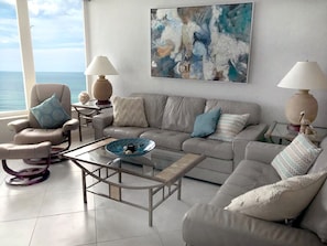 Smart TV, fireplace, DVD player, books