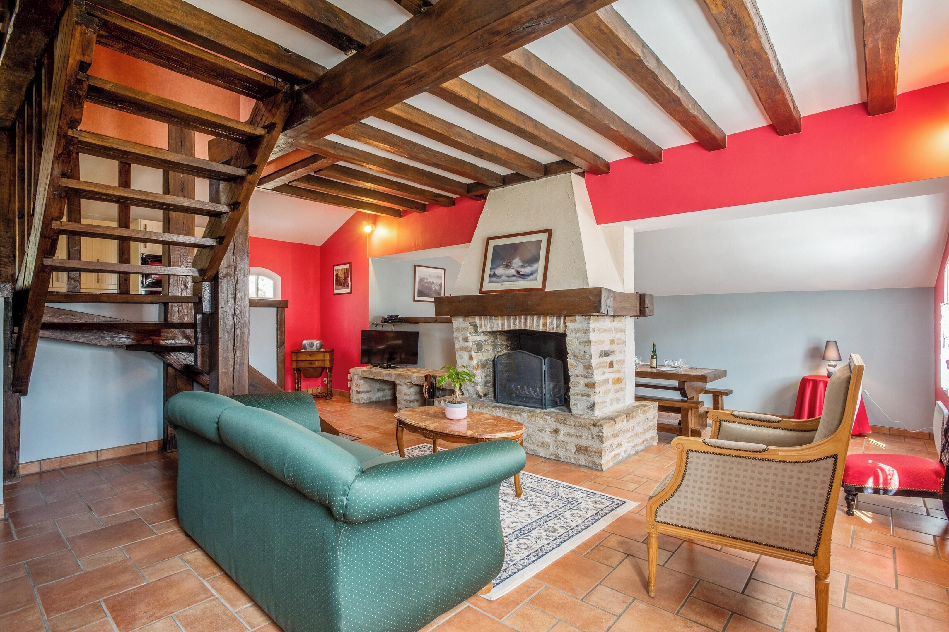 テレビ、暖炉、DVD プレーヤー、ステレオ