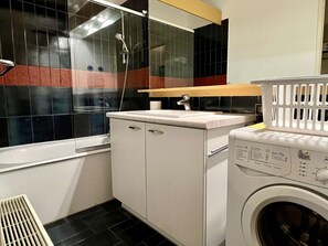 Bathroom - 2-room apartment, beach access, parking, sleeps 4 - Argelès-sur-Mer (Argelès-sur-Mer)
