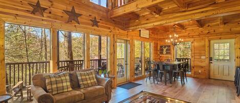 TV, peis og DVD-spiller