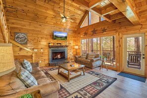TV, fireplace, DVD player - 3 Suite Cabin with Private Home Theater Room and Sauna (Gatlinburg)