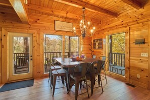 Dining - 3 Suite Cabin with Private Home Theater Room and Sauna (Gatlinburg)