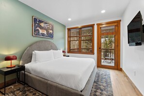 3 makuuhuonetta, silitysrauta/-lauta, internet, vuodevaatteet