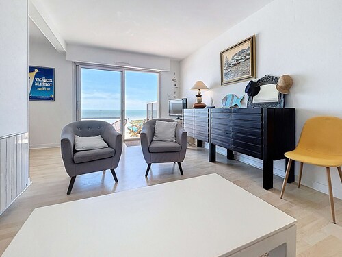 Appartement en bord de mer avec terrasse et parking