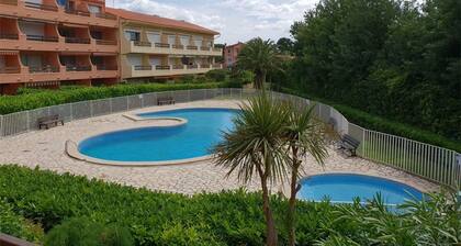 Argelès-sur-Mer: T3 Mezzanine, 6 pers, piscine, parking privé, animaux OK