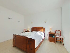 3 bedrooms