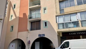 Exterior - 2-room apartment / cabin, near beach, private parking (Argelès-sur-Mer)
