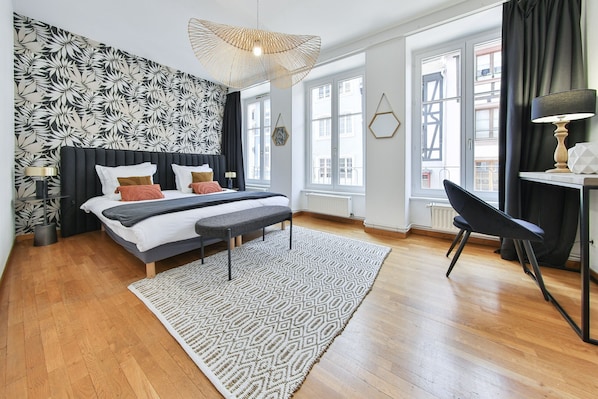 1 slaapkamer, een strijkplank/strijkijzer, reisbedje, gratis wifi