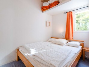 2 bedrooms