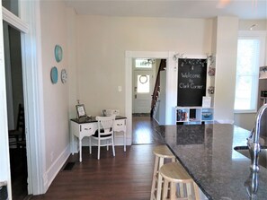 Dining - Spacious home in Historic St. Charles, Near Main Street + self-serve breakfast (St Charles)