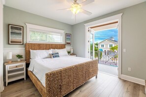 6 bedrooms, iron/ironing board, free WiFi, bed sheets - Sand Of Times-Beautiful 6 bedrooms with private pool/spa with a water slide (Holmes Beach)