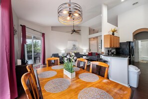 Dining - Lovely Tuscan Hills Pool Home with Spa - Close to Disney (Davenport)