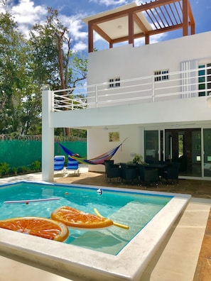 Terrace/patio - Spacious and Beautiful House With Private Pool And BBQ Area. (playa del carmen)
