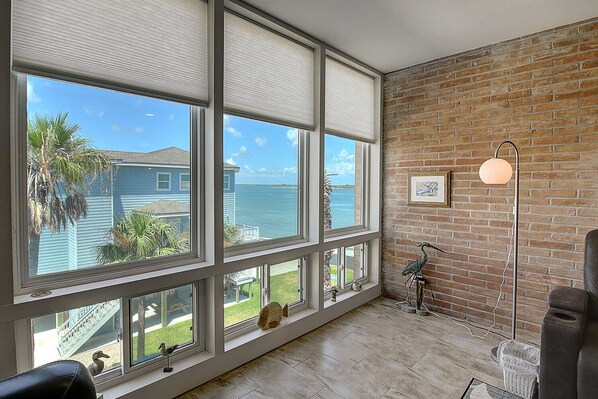 Interior - Fabulous condo on the Ship Channel! Gated Community, Private Pier & Pool! (Port Aransas)