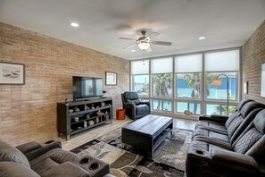 TV, DVD player - Fabulous condo on the Ship Channel! Gated Community, Private Pier & Pool! (Port Aransas)