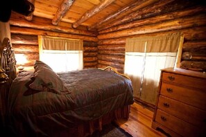 2 bedrooms, bed sheets