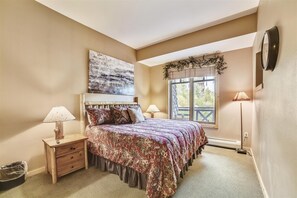 2 chambres, fer et planche à repasser, accès au Wi-Fi (inclus)