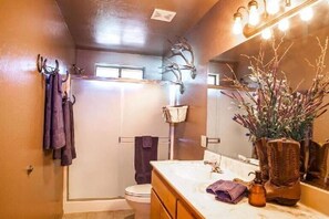 Douche, serviettes fournies