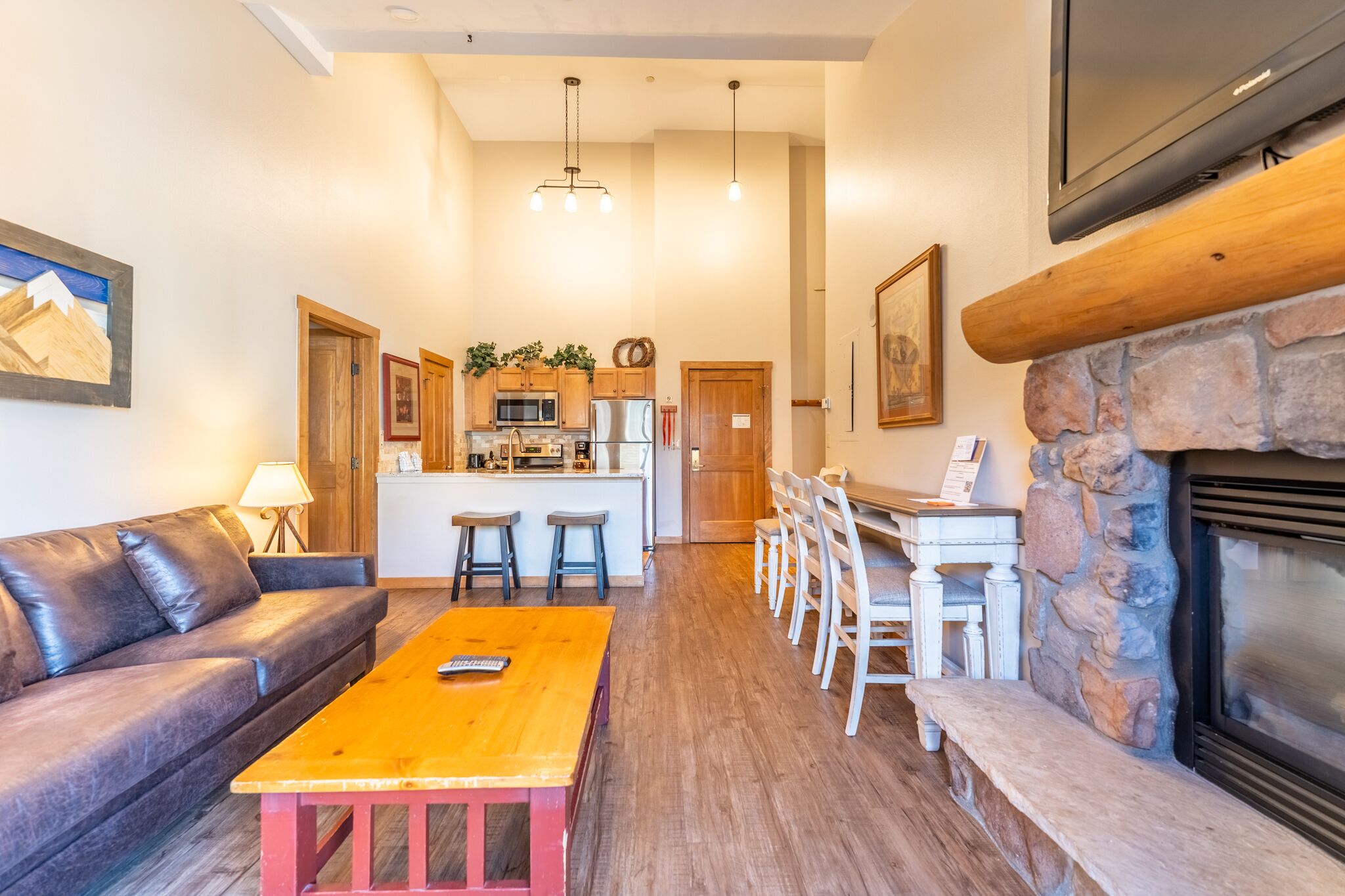 TV, fireplace, DVD player