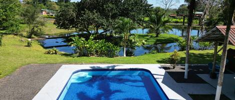 Piscina all'aperto