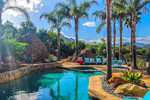 Pool - Guest House Malibu Retreat w/ SALT pool Jacuzzi (Malibu)