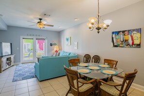 Interior - Perfectly Positioned: Banana Bay Resort's Home Close to Everything You Need! (Pensacola)