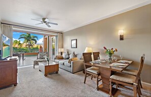 Een televisie, een dvd-speler en een stereo