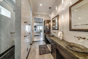 Kylpyamme, saippua, sampoo