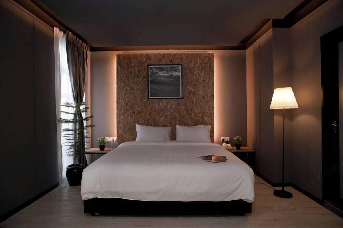 In-room safe, desk, iron/ironing board (on request), free WiFi