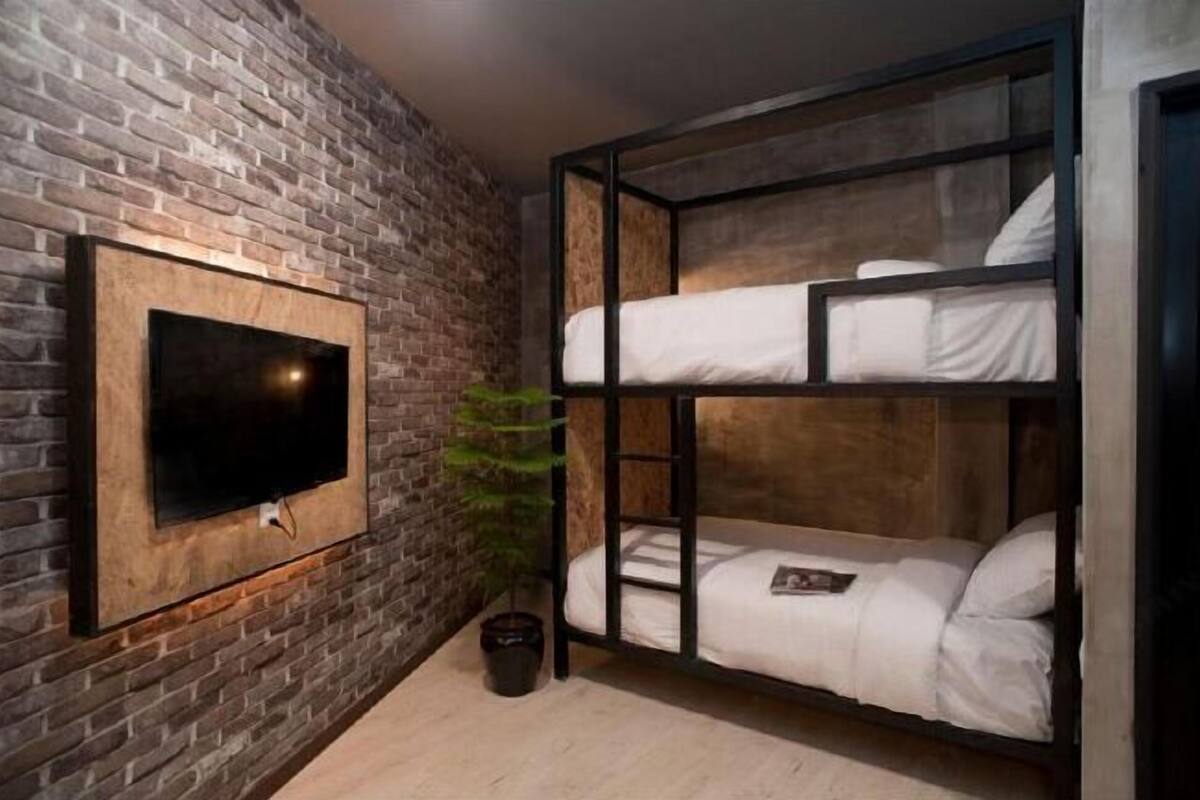 In-room safe, desk, iron/ironing board (on request), free WiFi