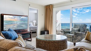 TV, DVD player - 🌊 Islander #506 – Affordable Gulf-View Getaway! 🌴✨ (Destin)