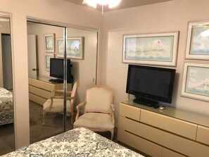 2 habitaciones, tabla de planchar con plancha, internet y ropa de cama