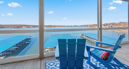 Feeling Nauti! Designer Lakefront 3BR/2BA at Luxe Lands End