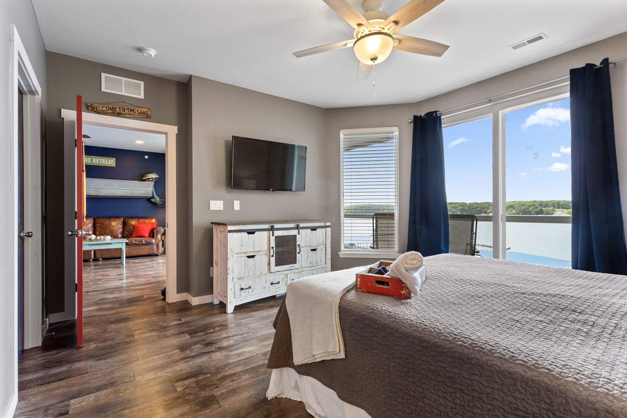 3 多间卧室、熨斗/熨衣板、WiFi、床单