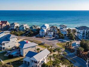 Exterior - PARADISE TO ME: Private Pool, Large Yard, Game Room! Fall & Winter Stays Include FREE Pool Heat! (Santa Rosa Beach)