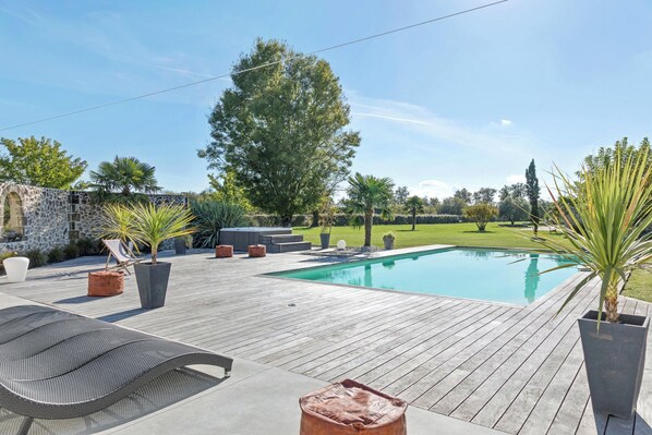 Beheizter Pool